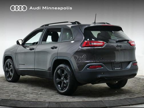 2016 Jeep Cherokee Altitude