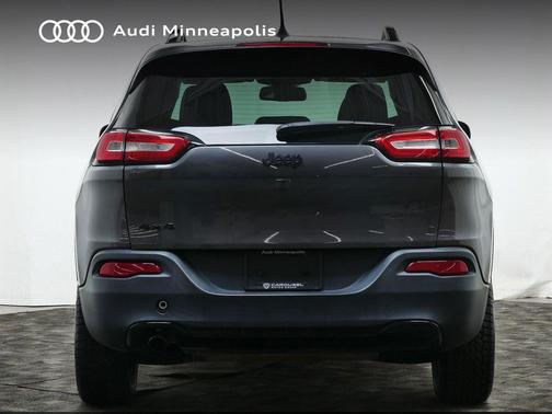 2016 Jeep Cherokee Altitude