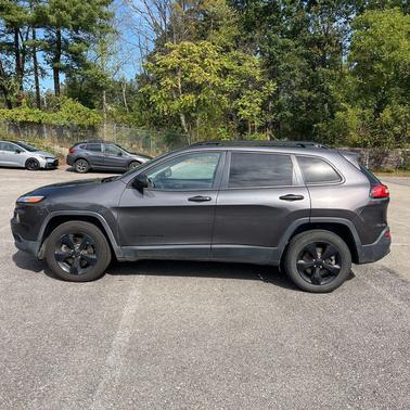 2016 Jeep Cherokee Altitude