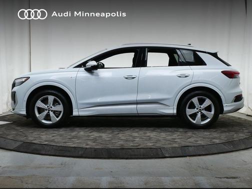 2024 Audi Q4 e-tron Premium Plus 55 quattro