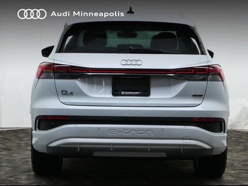2024 Audi Q4 e-tron Premium Plus 55 quattro