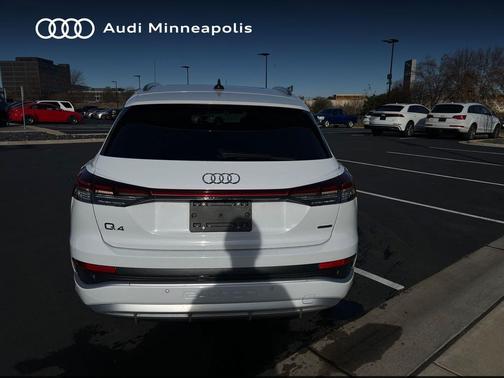 2024 Audi Q4 e-tron Premium Plus 55 quattro