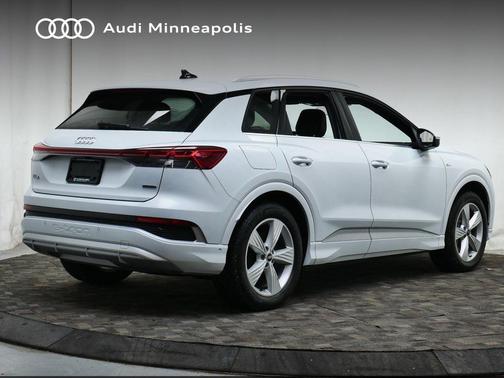2024 Audi Q4 e-tron Premium Plus 55 quattro
