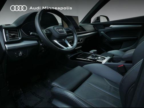 2025 Audi Q5 45 S line Premium