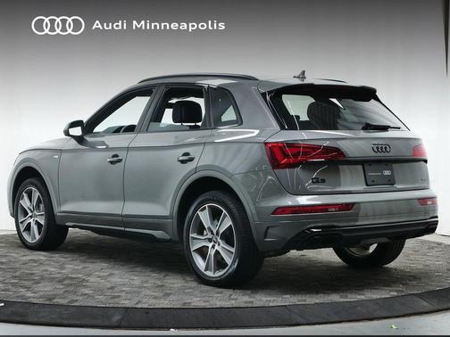 2025 Audi Q5 45 S line Premium