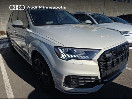 Vicuna Beige Metallic 2023 Audi Q7 55 Premium Plus