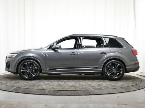 2026 Audi Q7 55 Premium Plus