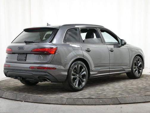 2026 Audi Q7 55 Premium Plus