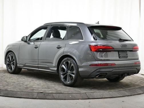 2026 Audi Q7 55 Premium Plus