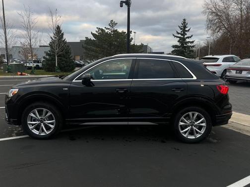 2025 Audi Q3 45 S line Premium Plus