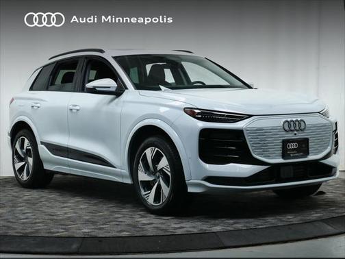 2025 Audi Q6 e-tron Premium Plus quattro