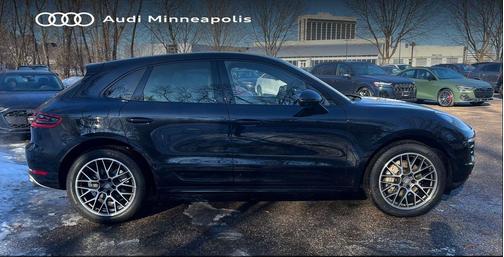2016 Porsche Macan S