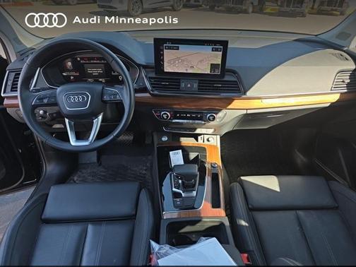 2023 Audi Q5 45 S line Prestige