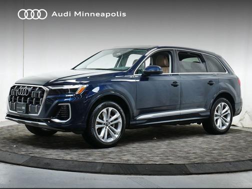 2025 Audi Q7 55 Premium Plus