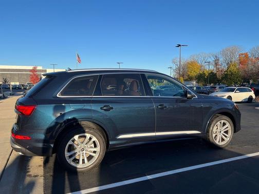 2025 Audi Q7 55 Premium Plus