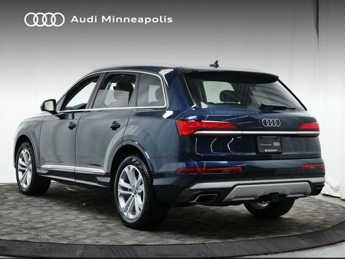 2025 Audi Q7 55 Premium Plus