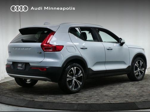 2022 Volvo XC40 T5 Inscription