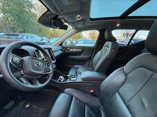 2022 Volvo XC40 T5 Inscription