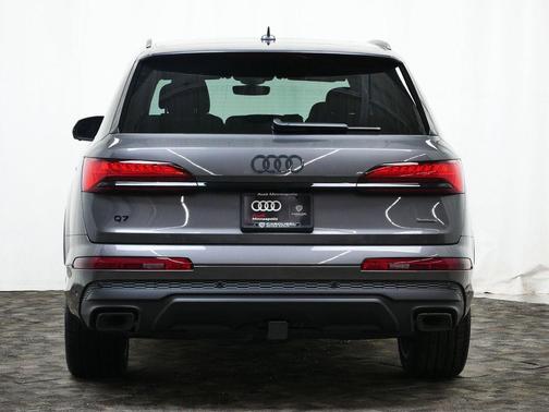 2026 Audi Q7 55 Premium Plus