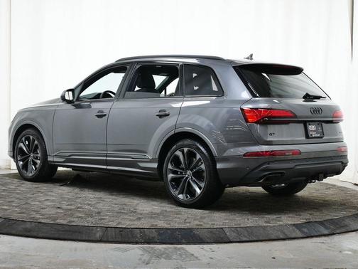 2026 Audi Q7 55 Premium Plus