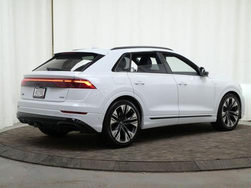 2026 Audi Q8 55 Premium Plus