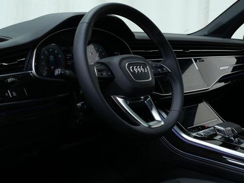 2026 Audi Q7 55 Premium Plus