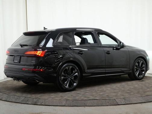 2026 Audi Q7 55 Premium Plus