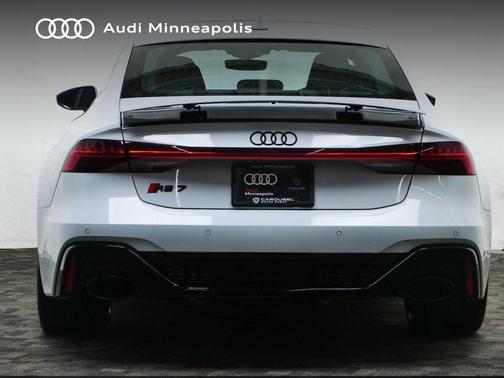 2024 Audi RS 7 4.0T Performance