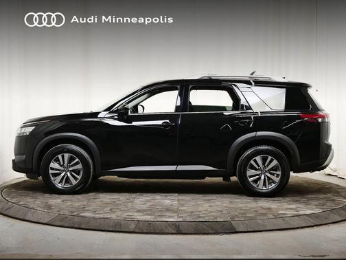 Super Black 2023 Nissan Pathfinder SL 4WD