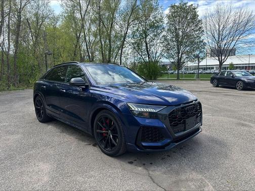 Navarra Blue Metallic 2022 Audi RS Q8 4.0T