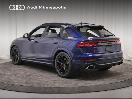 Navarra Blue Metallic 2022 Audi RS Q8 4.0T