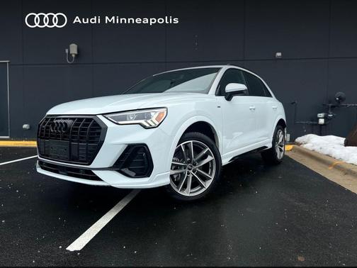 2025 Audi Q3 Premium 45 TFSI S line quattro Tiptronic