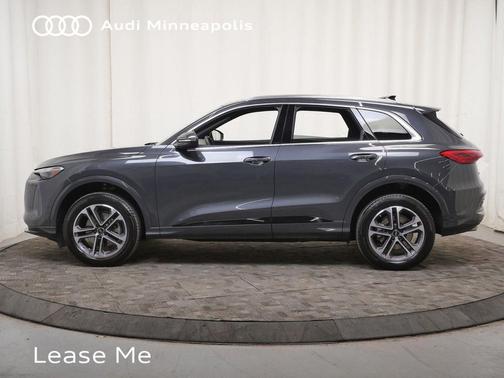 Tambora Gray Metallic 2025 Audi Q5 Premium TFSI quattro S tronic