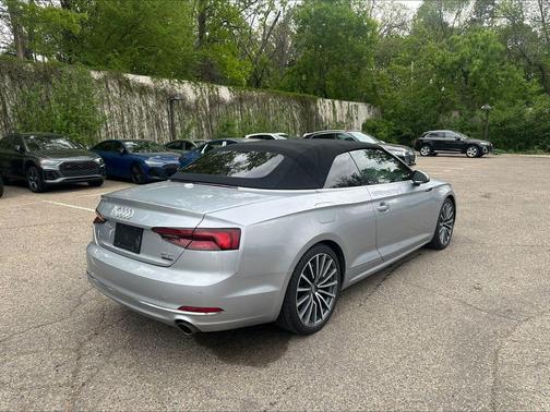 Florett Silver Metallic/Black Roof 2018 Audi A5 2.0T Premium Plus