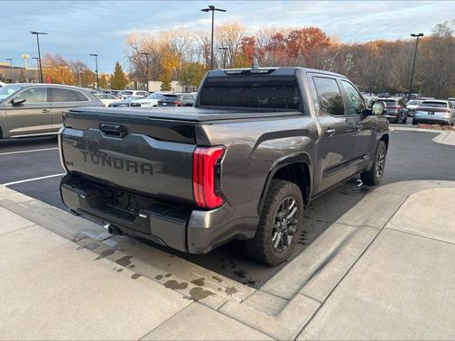 2024 Toyota Tundra Hybrid Platinum