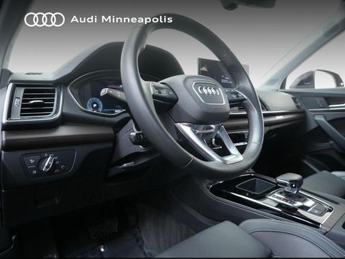 2023 Audi Q5 45 S line Premium Plus