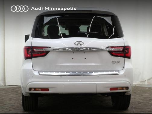 2018 INFINITI QX80 Base