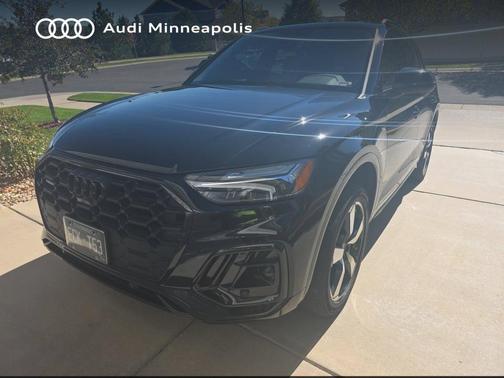 Mythos Black Metallic 2024 Audi Q5 45 S line Premium Plus