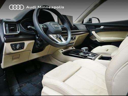 2025 Audi Q5 45 S line Premium Plus