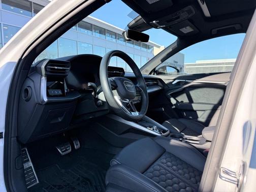 2023 Audi RS 3 TFSI quattro S tronic