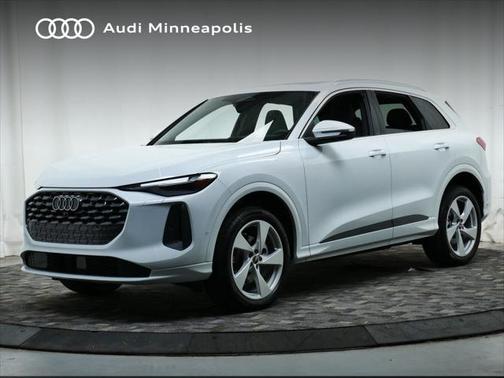 2025 Audi Q5 Premium Plus