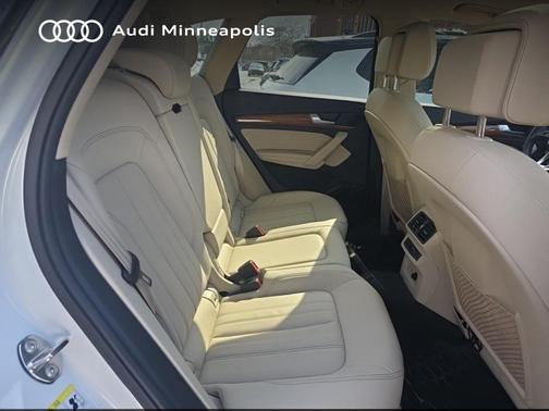 2023 Audi Q5 45 S line Premium Plus