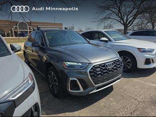 Daytona Gray Pearl Effect 2023 Audi Q5 45 S line Premium Plus