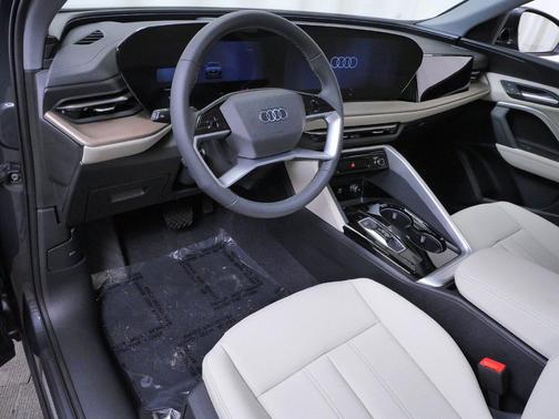 Tambora Gray Metallic 2026 Audi Q5 Premium TFSI quattro S tronic