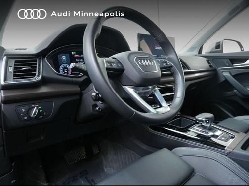 2023 Audi Q5 45 S line Premium Plus