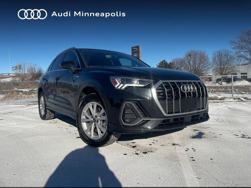 2025 Audi Q3 Premium 45 TFSI S line quattro Tiptronic