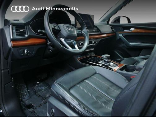 2023 Audi Q5 45 S line Premium Plus