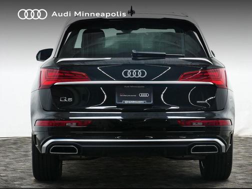 2023 Audi Q5 45 S line Premium Plus