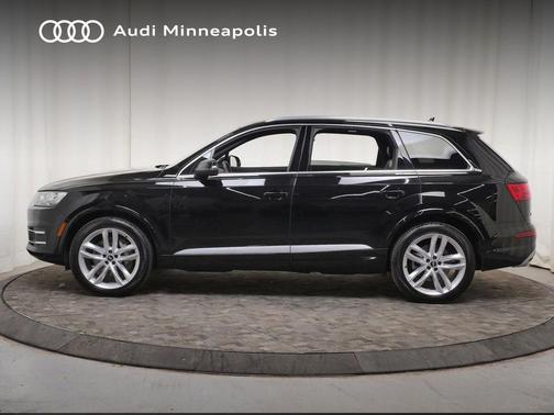 Night Black 2017 Audi Q7 3.0T Prestige