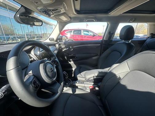 2023 MINI Hardtop Cooper